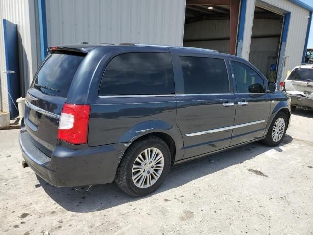 2014 Chrysler Town & Country Touring L