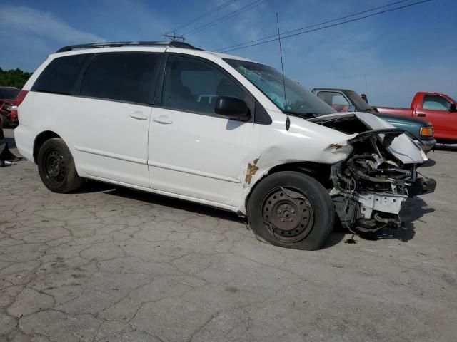 2009 Toyota Sienna CE