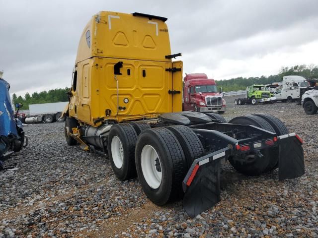 2022 Freightliner Cascadia 126