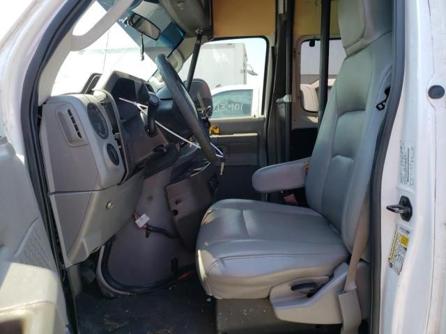 2010 Ford Econoline E350 Super Duty Van