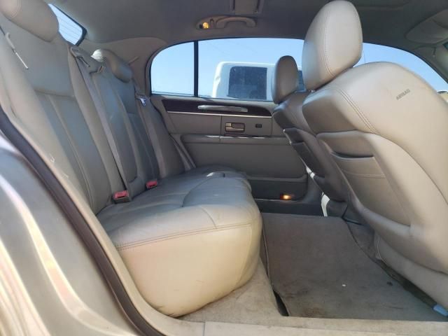 2003 Lincoln Town Car Cartier L