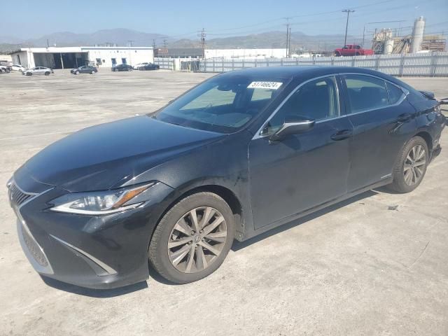 2019 Lexus ES 300H