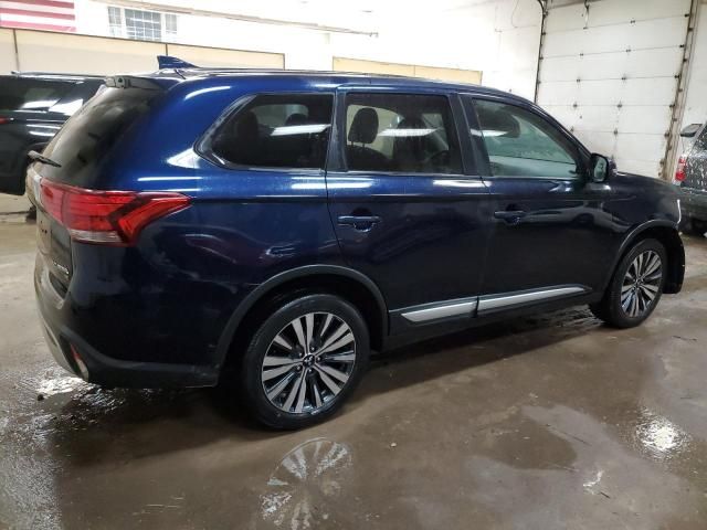 2019 Mitsubishi Outlander SE