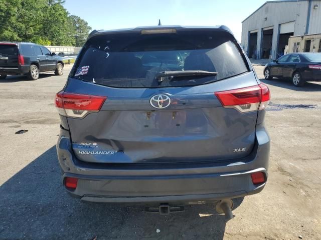 2018 Toyota Highlander SE