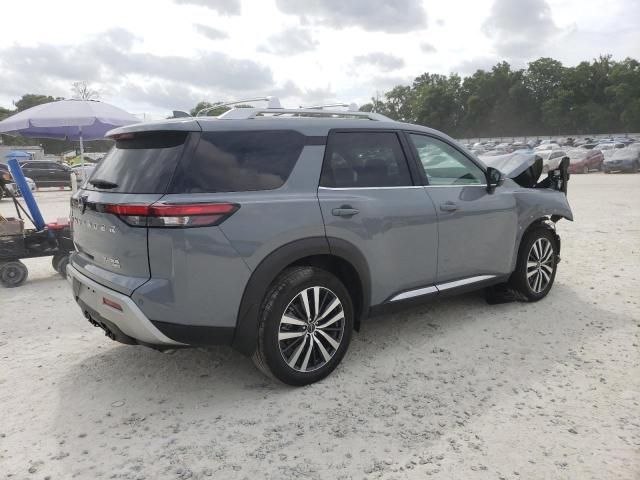 2022 Nissan Pathfinder Platinum