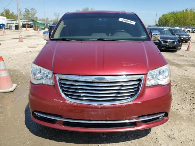 2013 Chrysler Town & Country Touring L