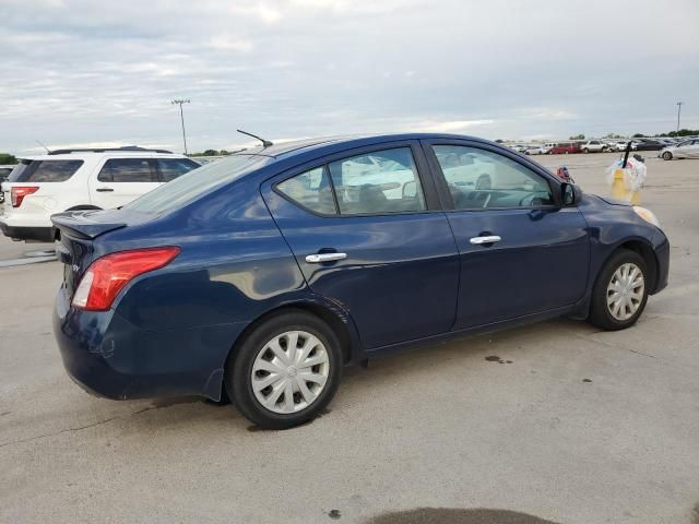 2013 Nissan Versa S