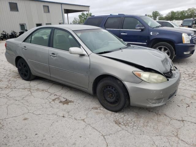 2005 Toyota Camry LE