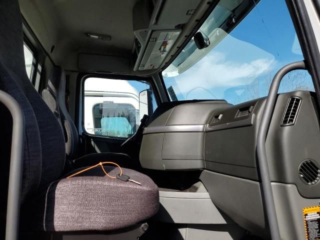 2019 Volvo VNR