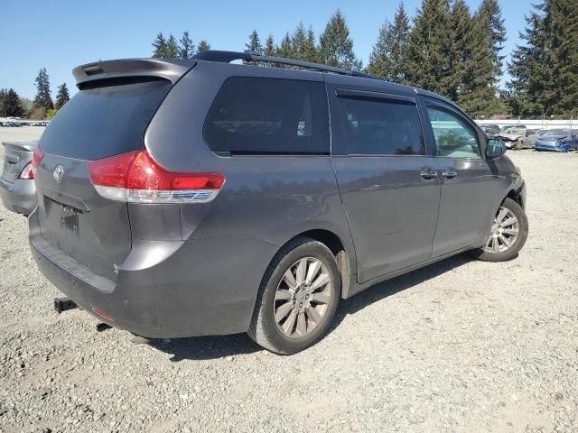 2011 Toyota Sienna XLE