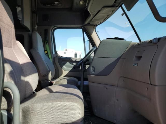 2014 Freightliner Cascadia 125