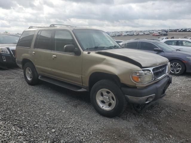 2000 Ford Explorer XLT