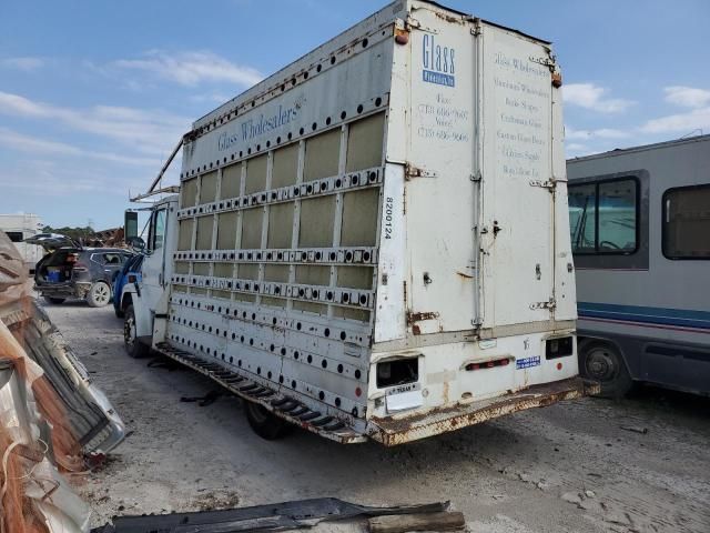 2000 Freightliner Medium Conventional FL60