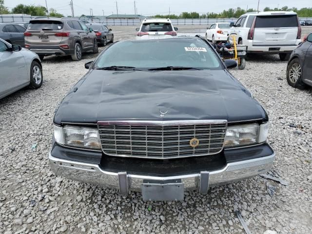 1996 Cadillac Fleetwood Base