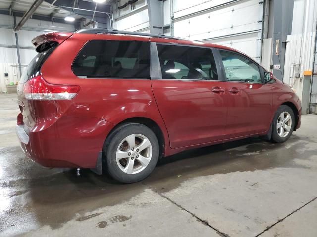 2012 Toyota Sienna LE