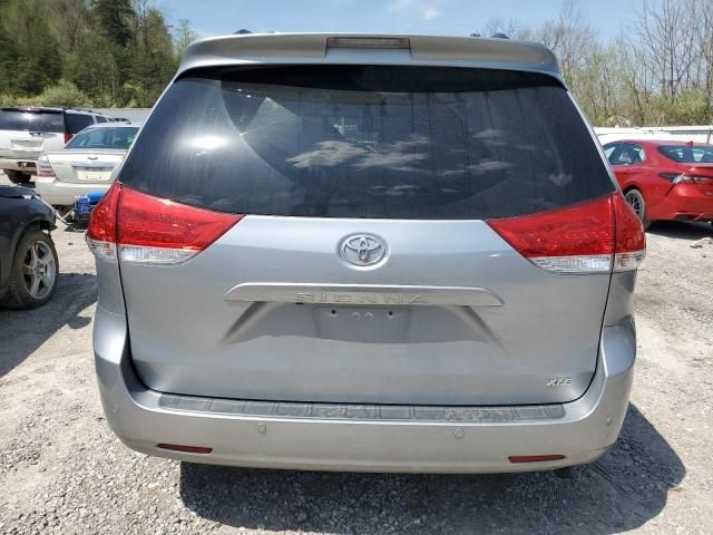 2013 Toyota Sienna XLE