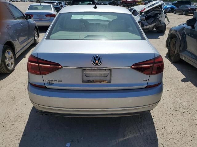 2017 Volkswagen Passat SE