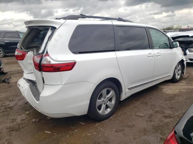 2015 Toyota Sienna LE