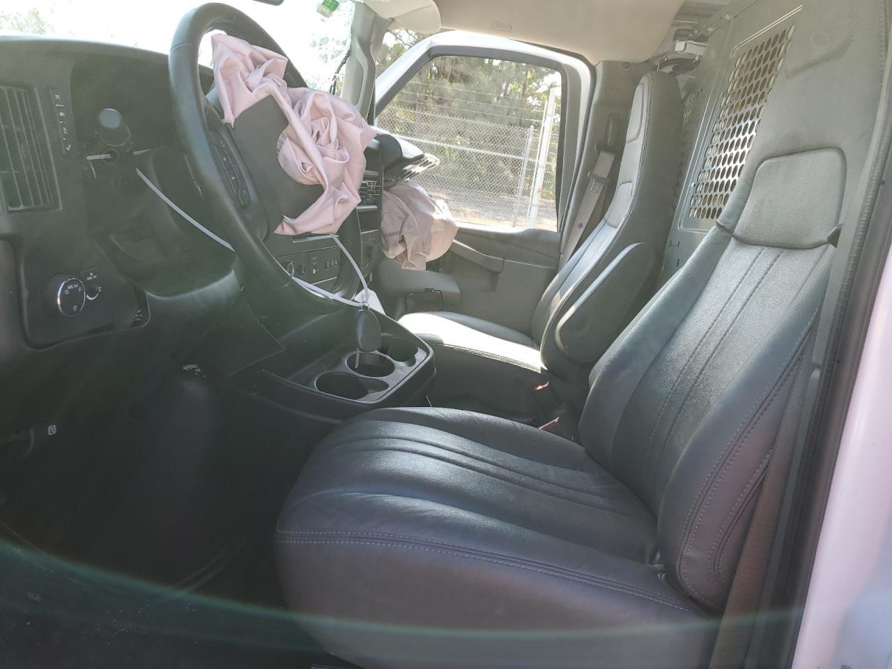 2023 GMC Savana G2500