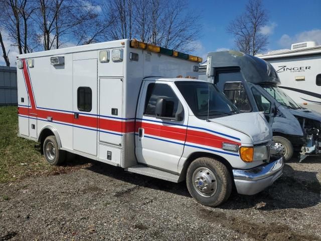 2003 Ford Econoline E450 Super Duty Cutaway Van