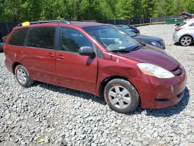 2010 Toyota Sienna CE