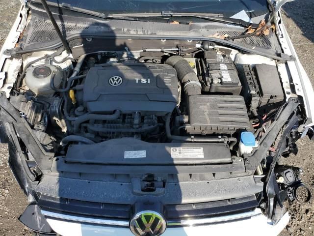 2018 Volkswagen Golf S