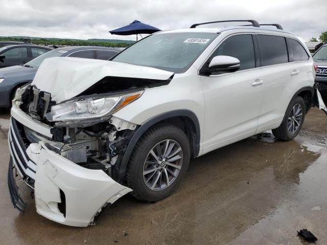 2018 Toyota Highlander SE