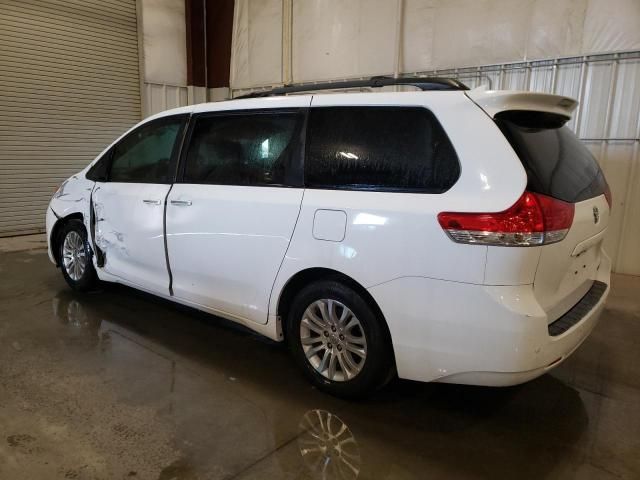 2013 Toyota Sienna XLE