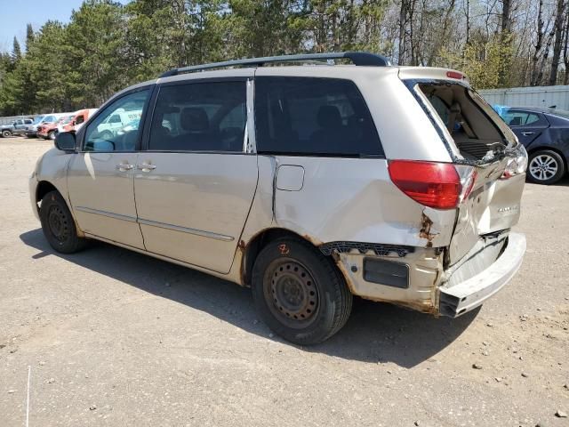 2005 Toyota Sienna CE