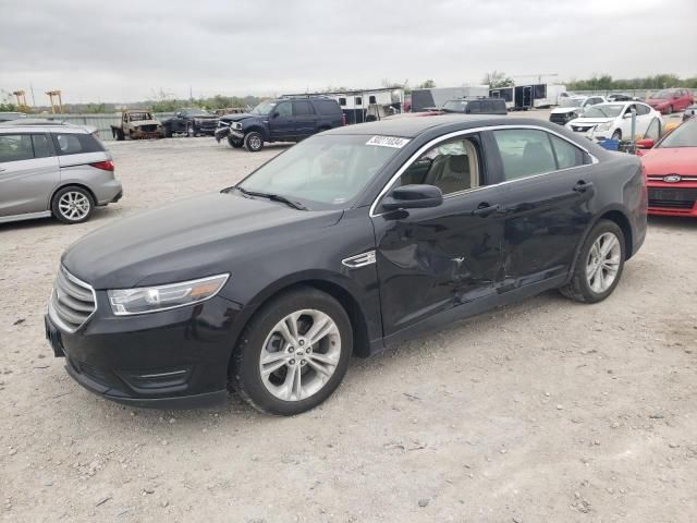 2018 Ford Taurus SEL