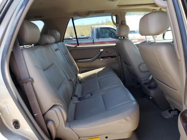 2004 Toyota Sequoia SR5