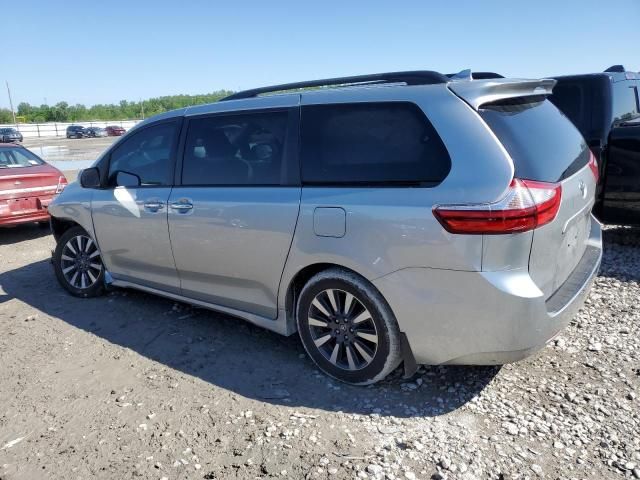 2019 Toyota Sienna XLE