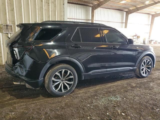 2022 Ford Explorer ST-Line