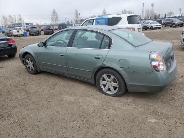 2004 Nissan Altima Base