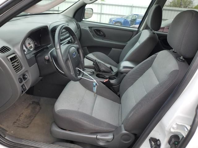 2005 Ford Escape XLS