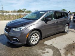 Chrysler Pacifica Touring l Vehiculos salvage en venta: 2023 Chrysler Pacifica Touring L