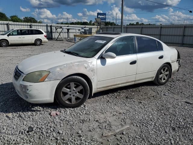 2004 Nissan Altima Base