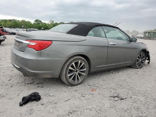 2012 Chrysler 200 Limited