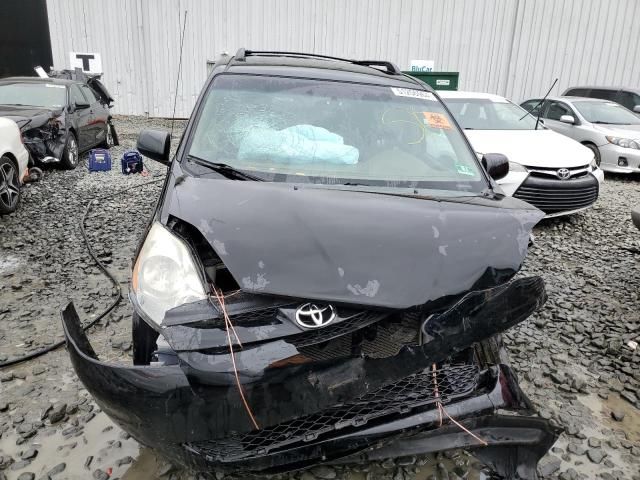 2009 Toyota Sienna CE