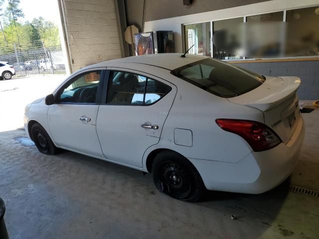 2013 Nissan Versa S