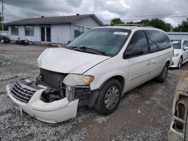 2005 Chrysler Town & Country Limited