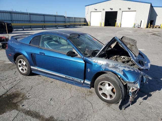 2000 Ford Mustang