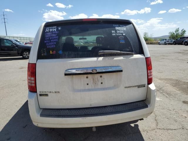 2009 Chrysler Town & Country LX