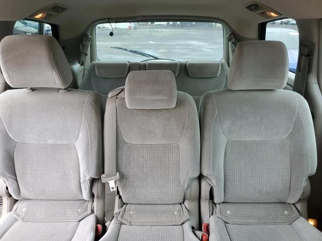 2010 Toyota Sienna CE