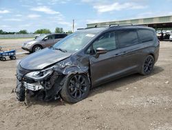 Chrysler Pacifica Limited salvage cars for sale: 2019 Chrysler Pacifica Limited