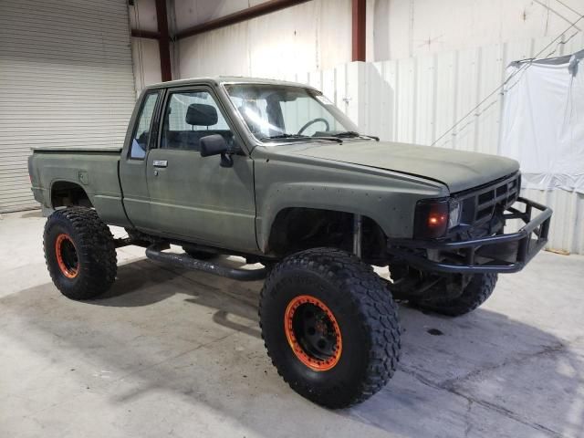 1984 Toyota Pickup Xtracab RN66 SR5