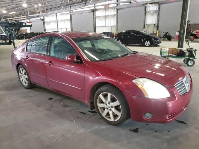 2005 Nissan Maxima SE