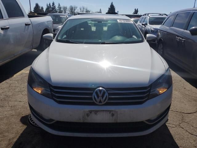 2012 Volkswagen Passat SE