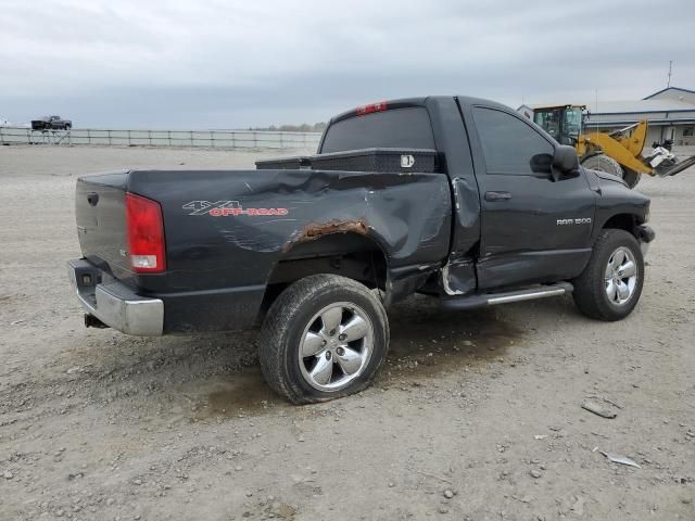 2004 Dodge RAM 1500 ST