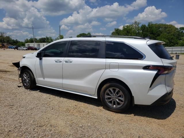 2024 Toyota Sienna XLE